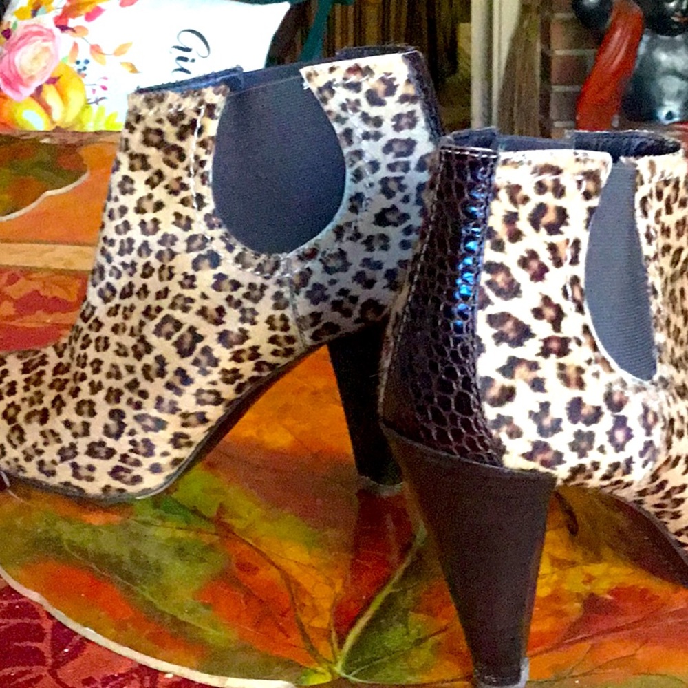 Donald J Pliner Boots